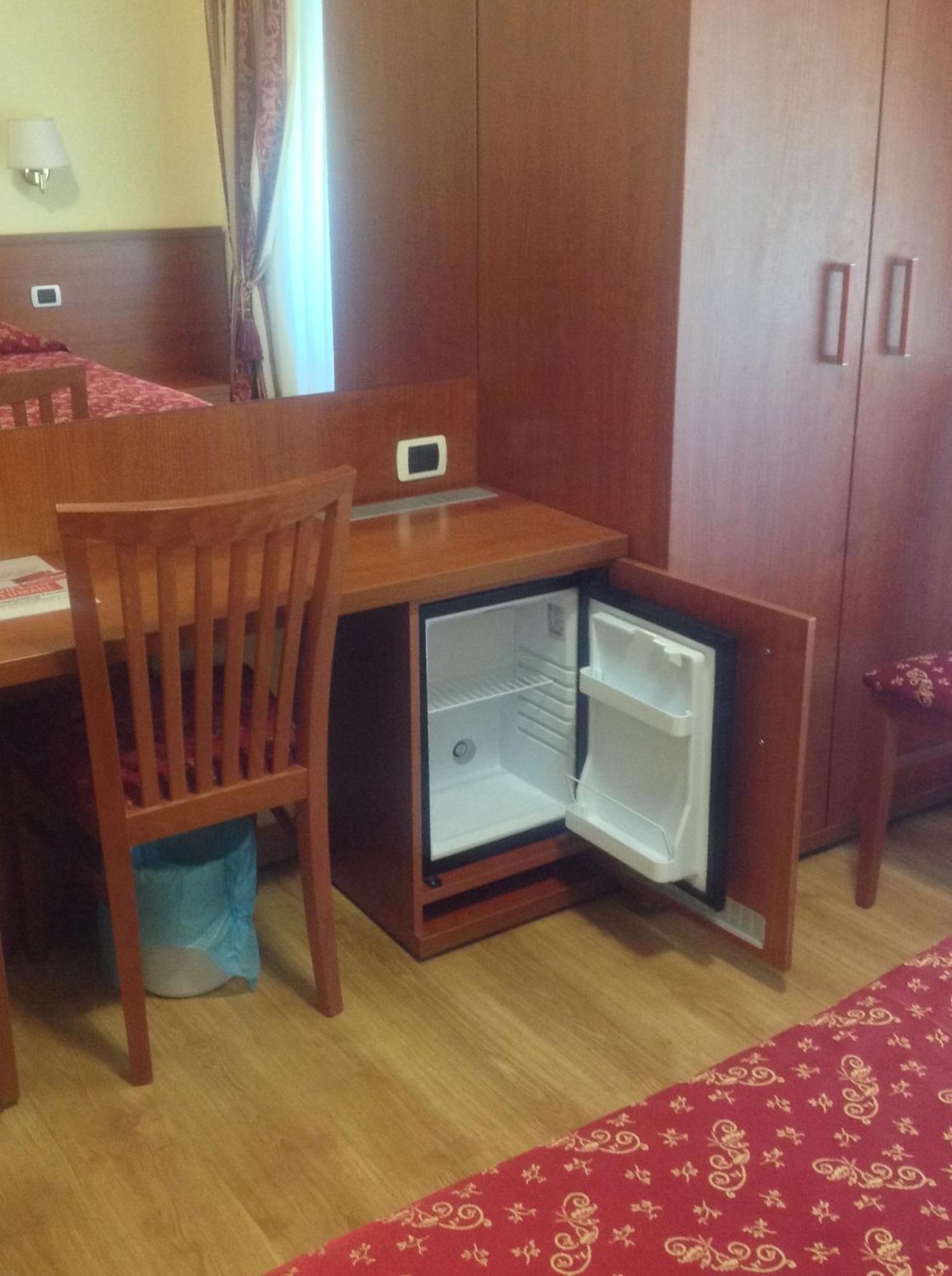 Guglielmo Marconi House Hotel Рим Стая снимка